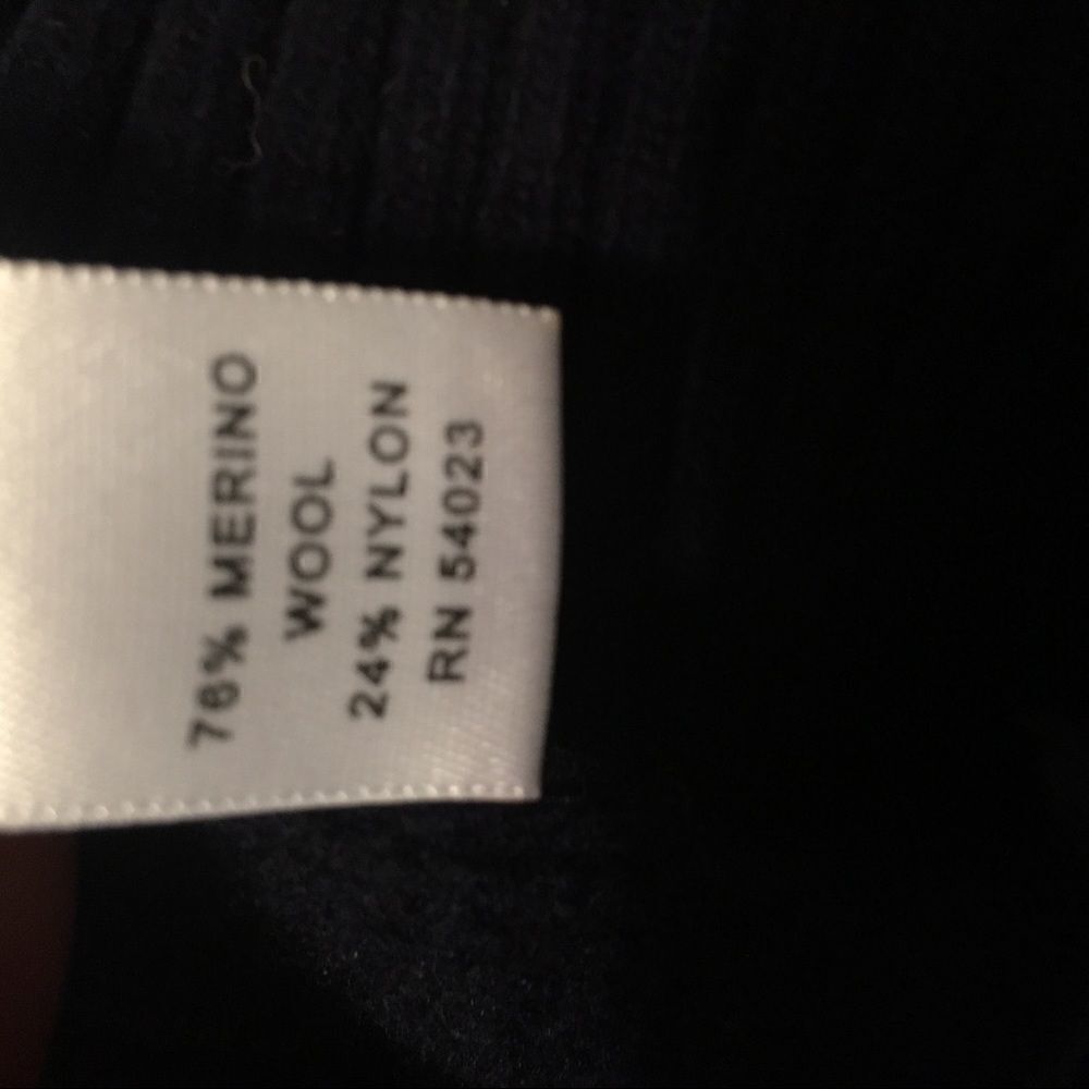 Banana Republic Merino Wool/Italian Yarn Sweater - Picture 8 of 8